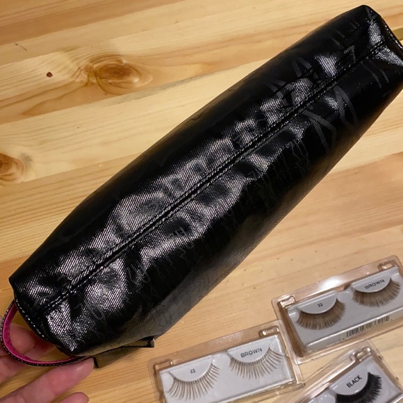 MAC COSMETICS Jacquard bag & lashes - Picture 2 of 8